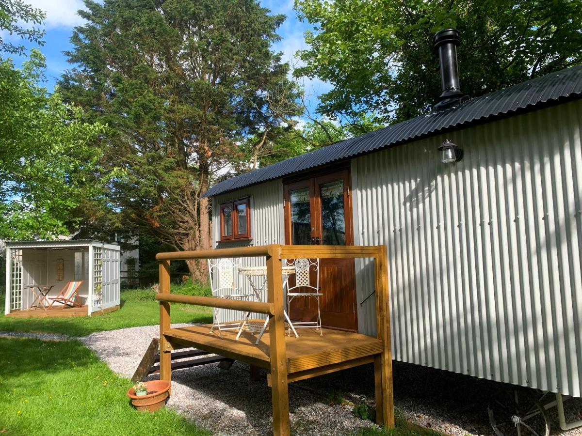 Lilliput - Delightful 1-Bedroom Shepherd'S Hut Holsworthy Exterior foto